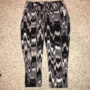 Patterned capri sport legging!